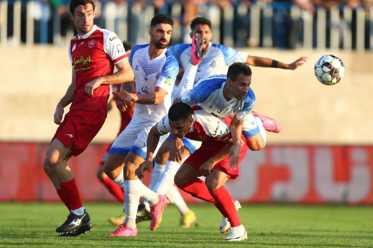 «گل» پرسپولیس در مرداب انزلی خشک شد/ ملوان دل استقلال را شاد کرد