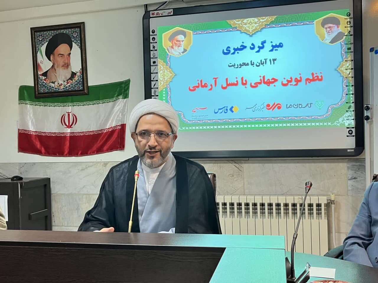 برگ برنده انقلاب اسلامی در دست جوانان و نوجوانان است
