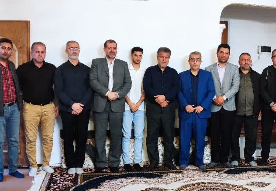 تقدیر از نوجوان نایب قهرمان تکواندو آسیا درپی حمایت ازکودکان غزه