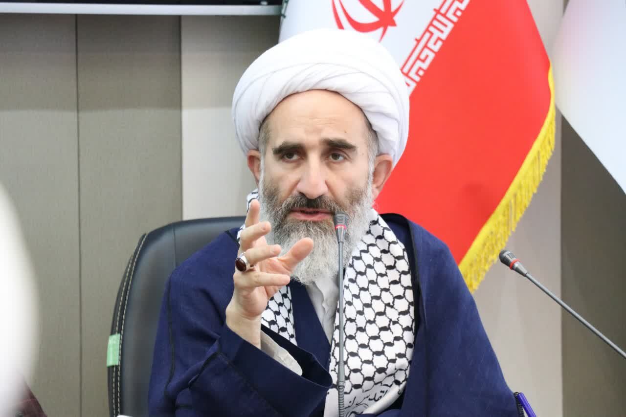 روحانیون مجاهد و رزمنده جهاد تبیین هستند