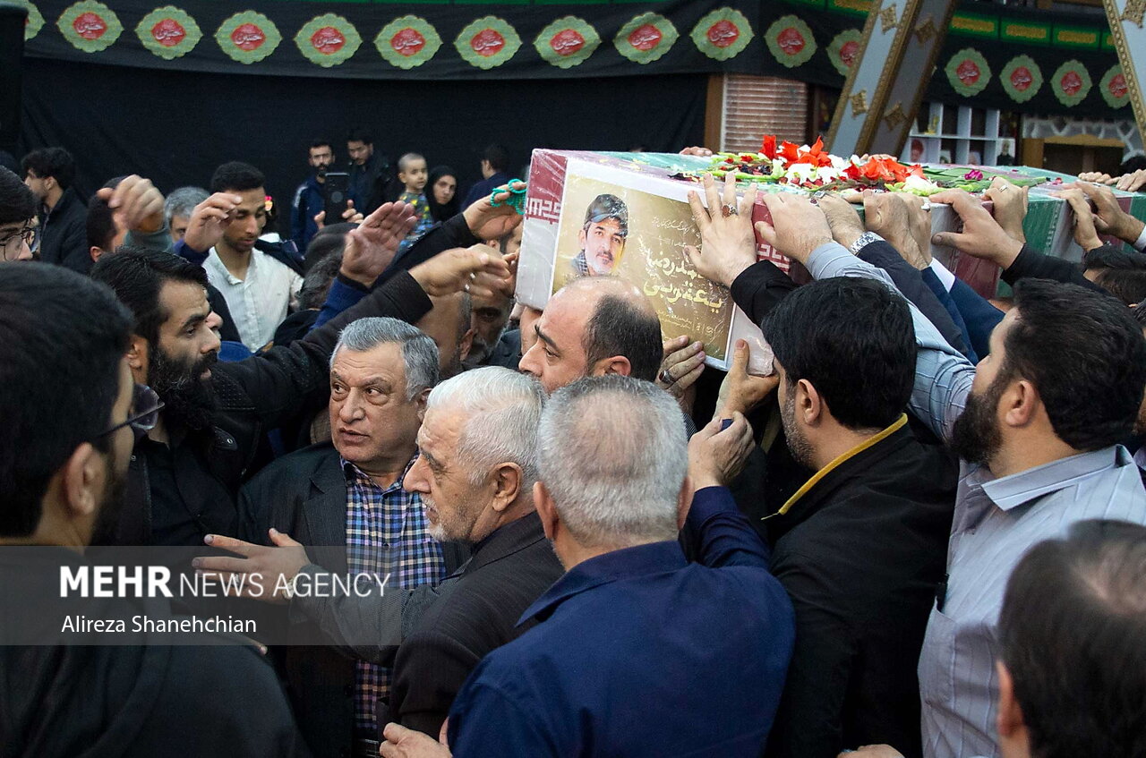 وداع با پیکر شهید «محمد رضا یعقوبی» در رشت