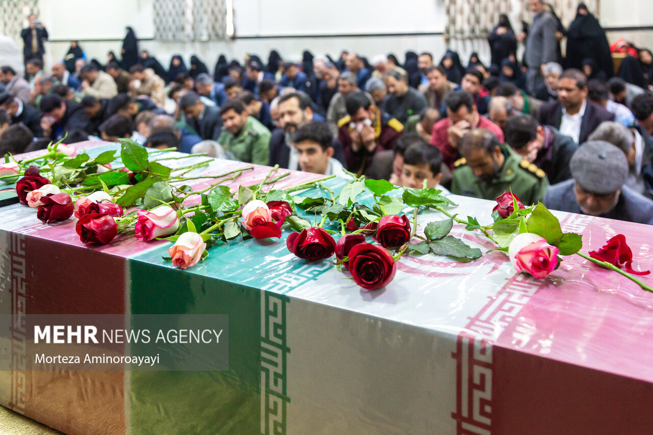 پیکر دو شهید خوش نام در بندرگز تشییع شد