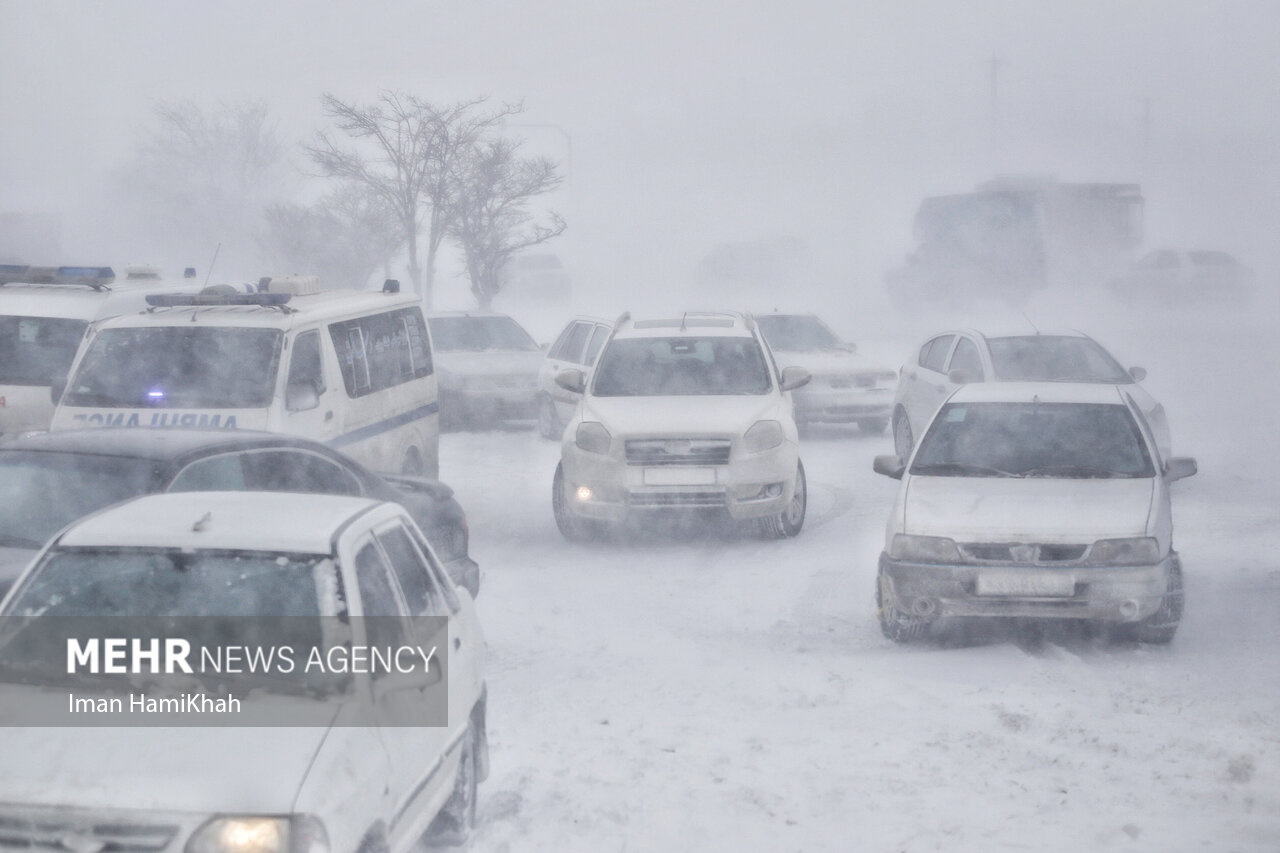 تردد در جاده های کوهستانی گلستان با زنجیر چرخ ممکن است
