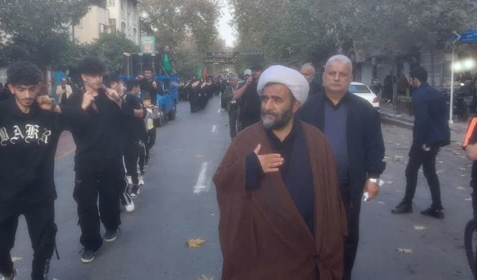 مراسم عزاداری و دسته روی هیئات مذهبی در ساری برگزار شد