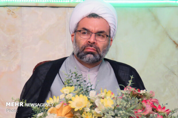 برگزاری دوره آموزشی برای هیات امنا و خدام بقاع متبرکه در گیلان