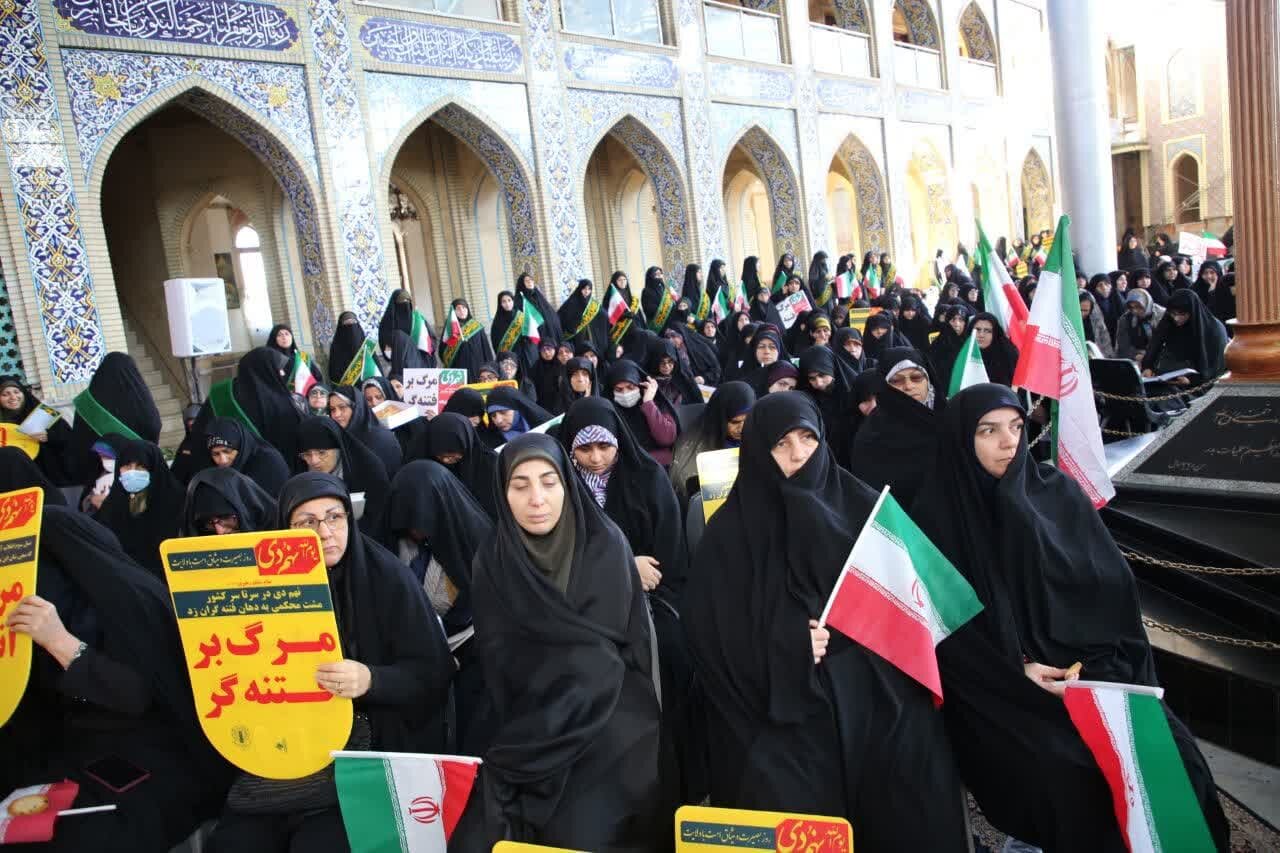 حماسه 9 دی در تاریخ ماندگار شده است
