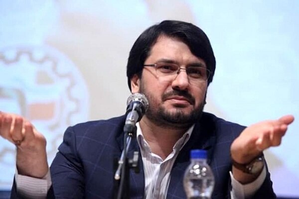 وزیر راه و شهرسازی وارد شهرستان مرزی آستارا شد