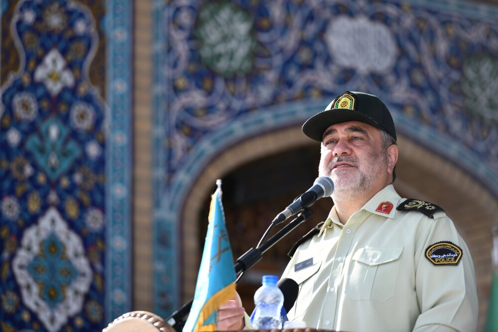 جبهه مقاومت انتقام شهدای کرمان و شهید سلیمانی را از دشمن می گیرد