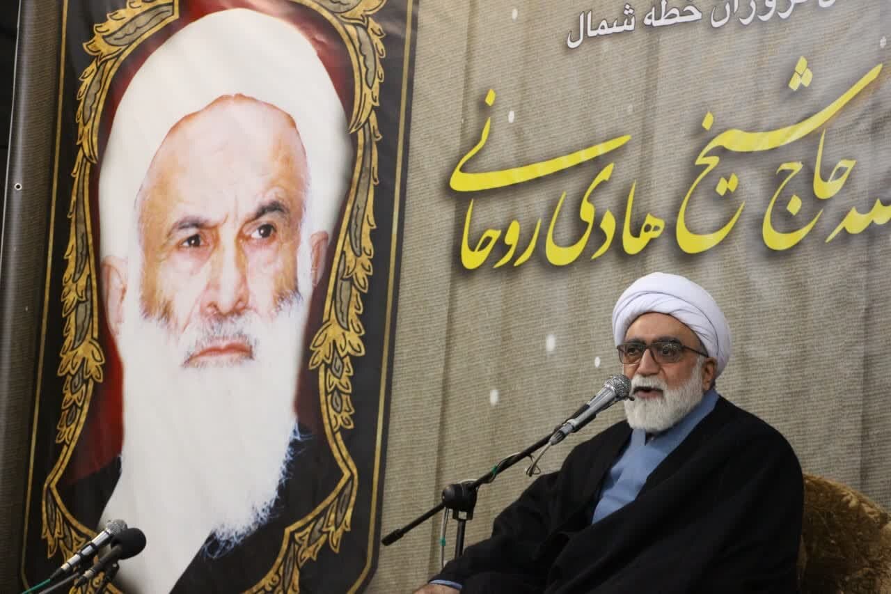علم و عمل سبب قدر و منزلت آیت الله روحانی شده است