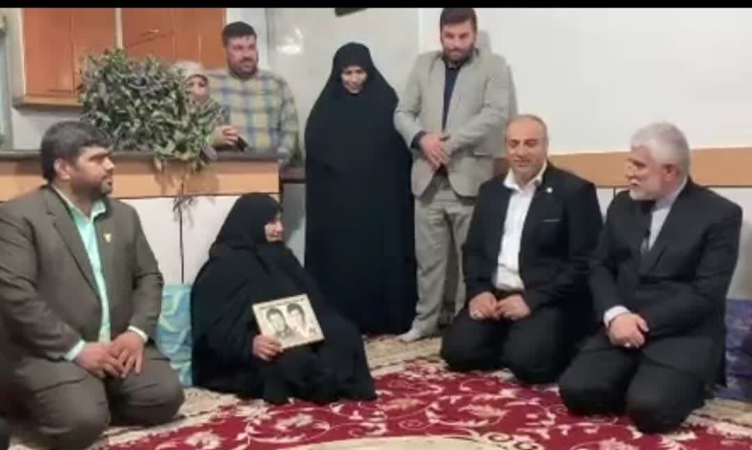 استاندار گلستان با خانواده شهید «پورمند» دیدار کرد