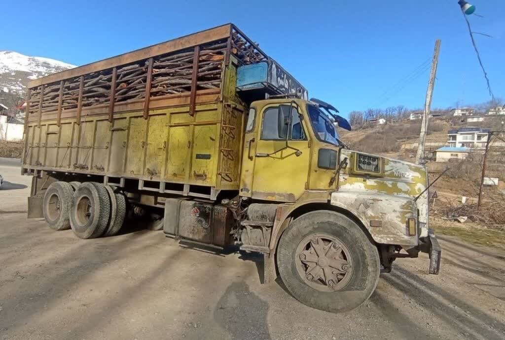 کشف بیش از 16 تن چوب جنگلی قاچاق توسط مرزداران آستارا