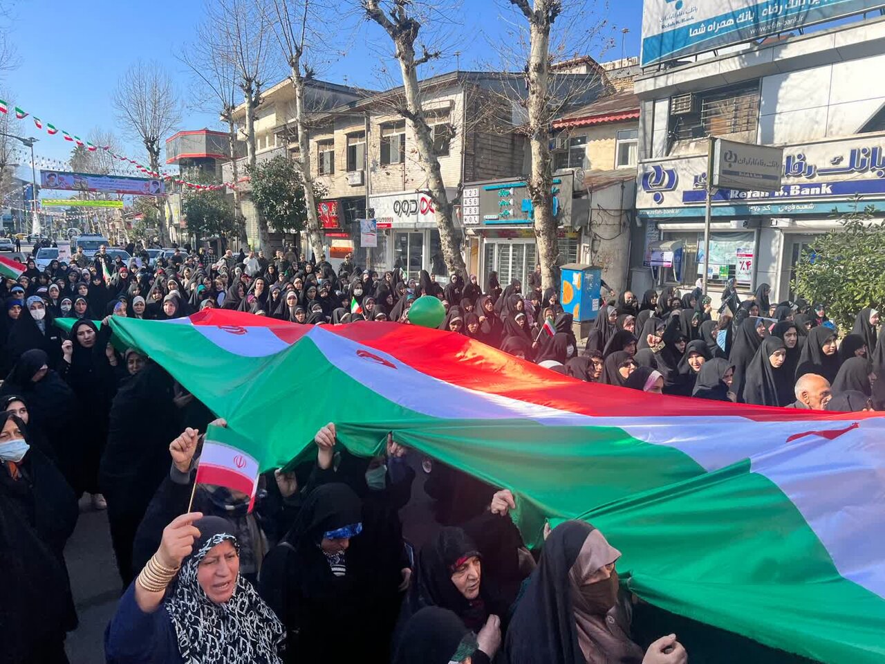 خلق 22 بهمن تماشایی در رشت