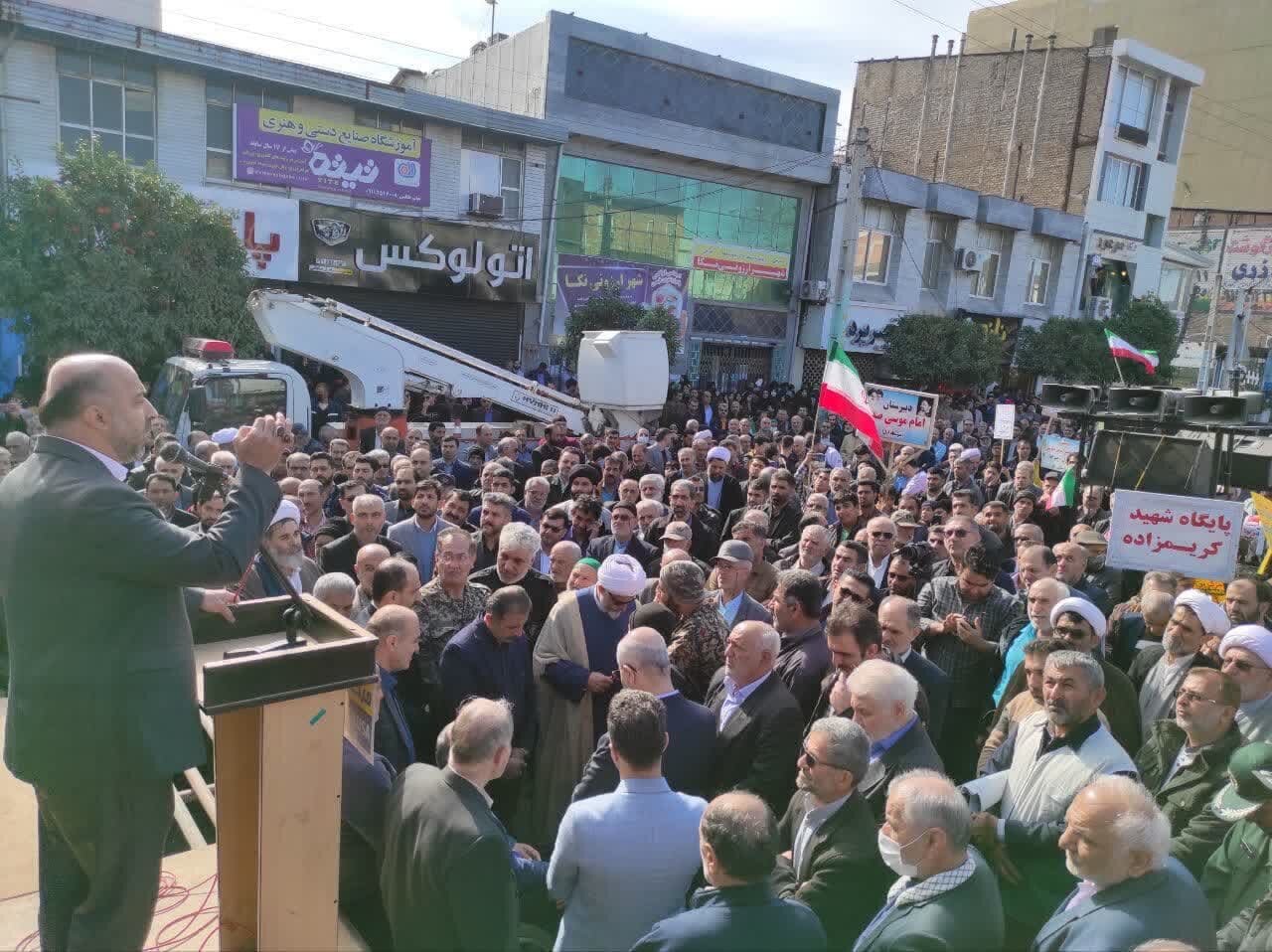 22 بهمن نماد اصالت و هویت انقلاب اسلامی است