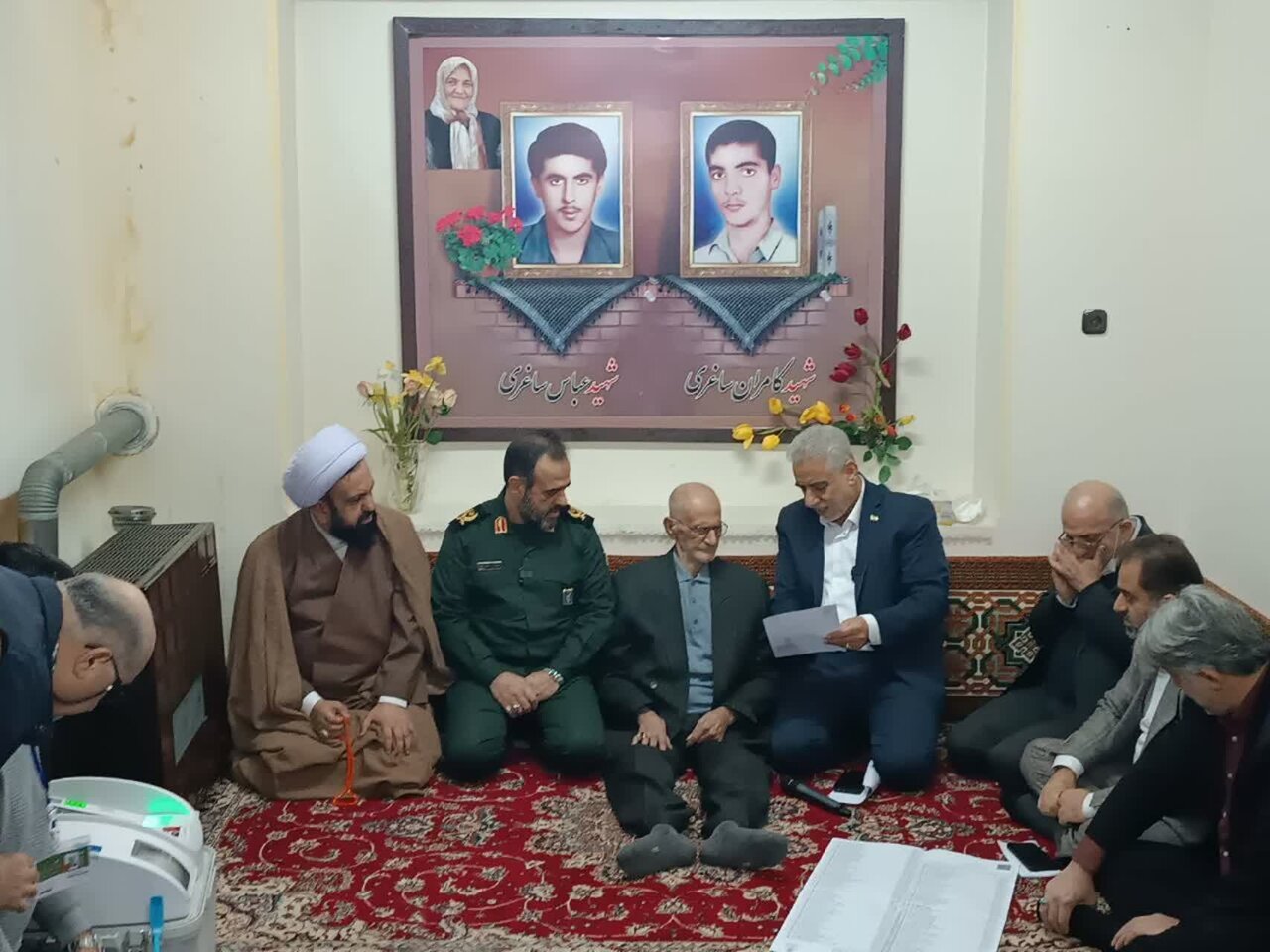 استاندار گیلان رأی خود را در صندوق انداخت