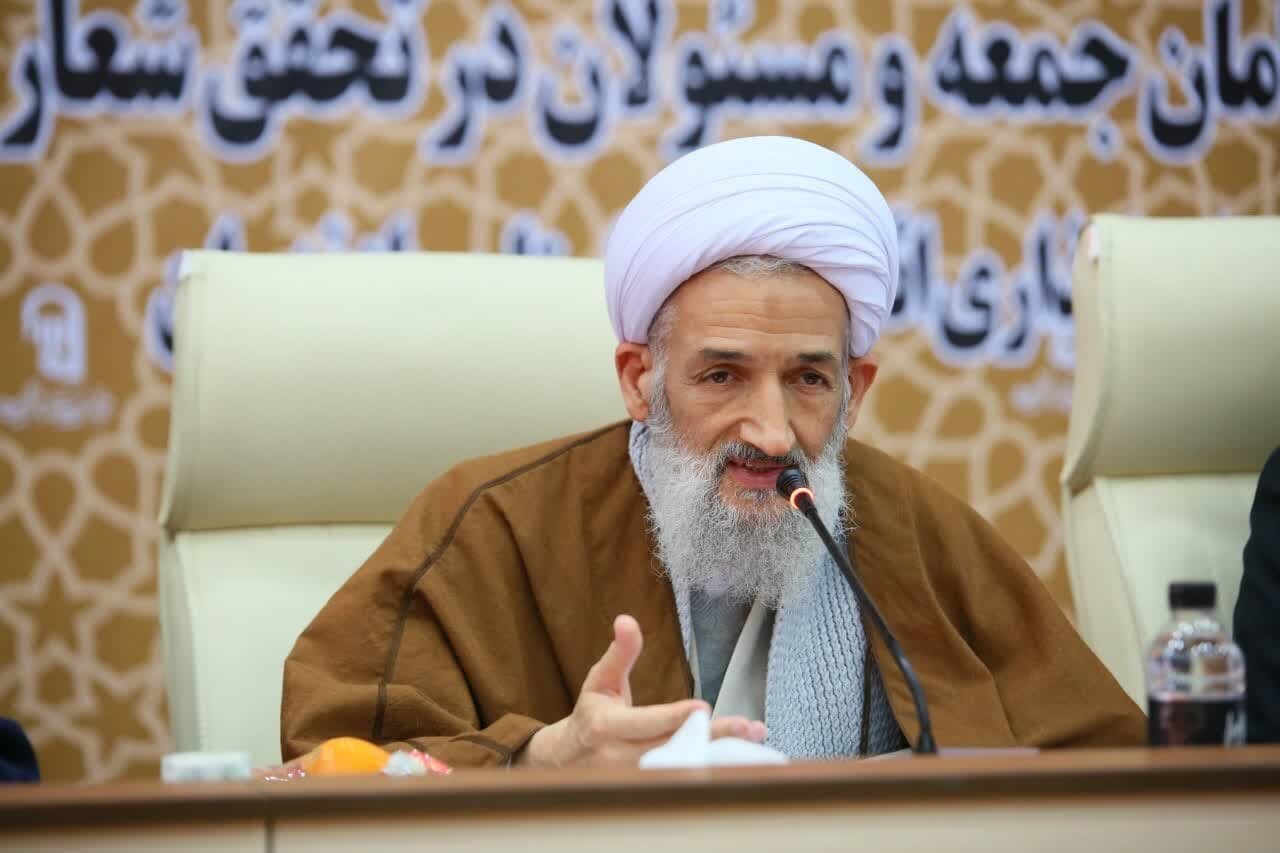 حفظ درخت مهمتر از کاشت آن است