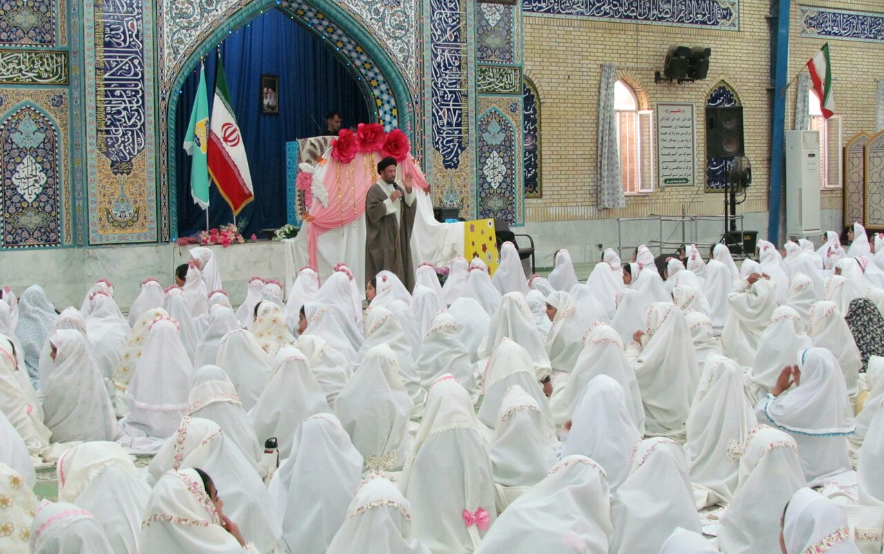 جشن تکلیف برای840 دختر تحت حمایت در گلستان برگزار می شود