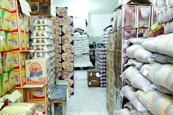 پارسال از 20 کشور کالاهای اساسی به مازندران وارد شد