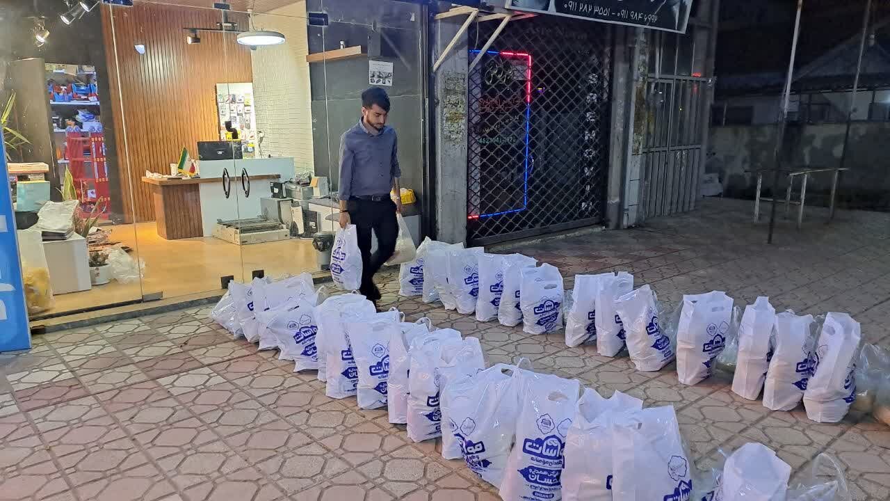 آماده سازی توزیع 500 غذای گرم در رضوانشهر