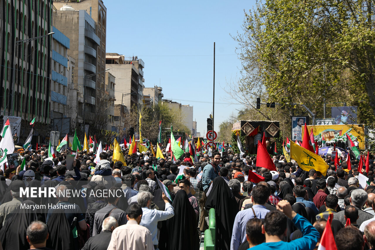 راهپیمایی روز قدس در مرزن آباد