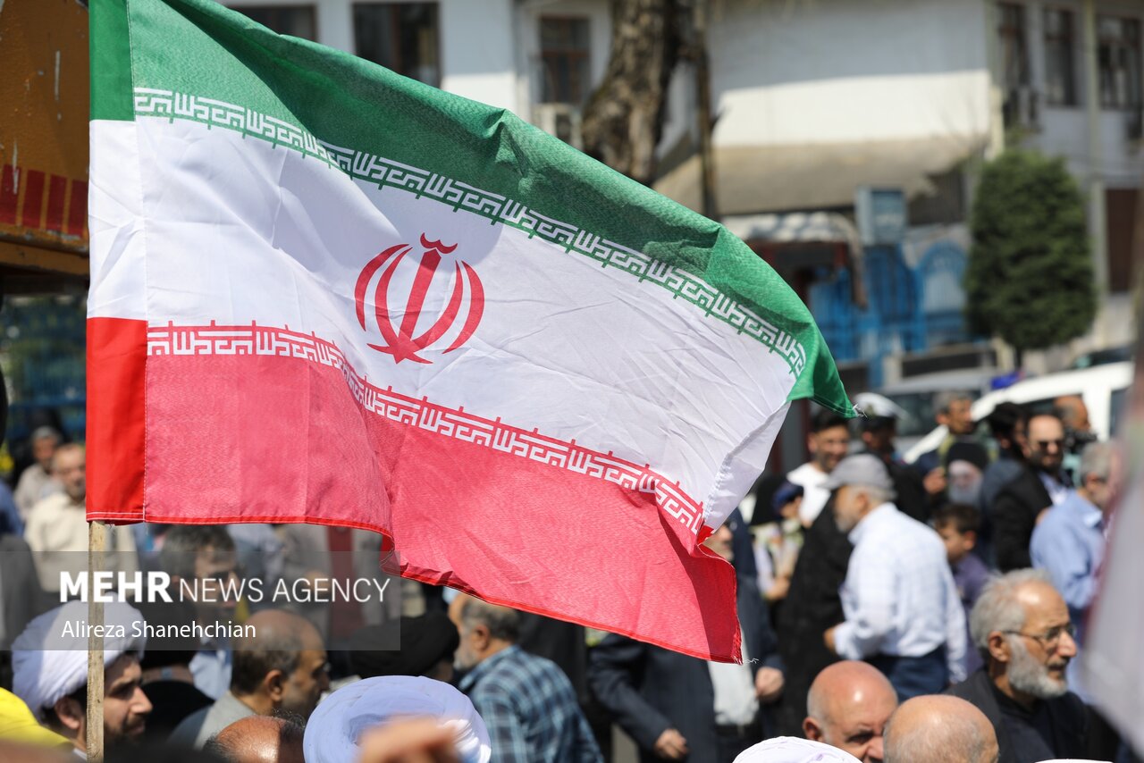 راهپیمایی مردم لشت نشا در حمایت از عملیات «وعده صادق»