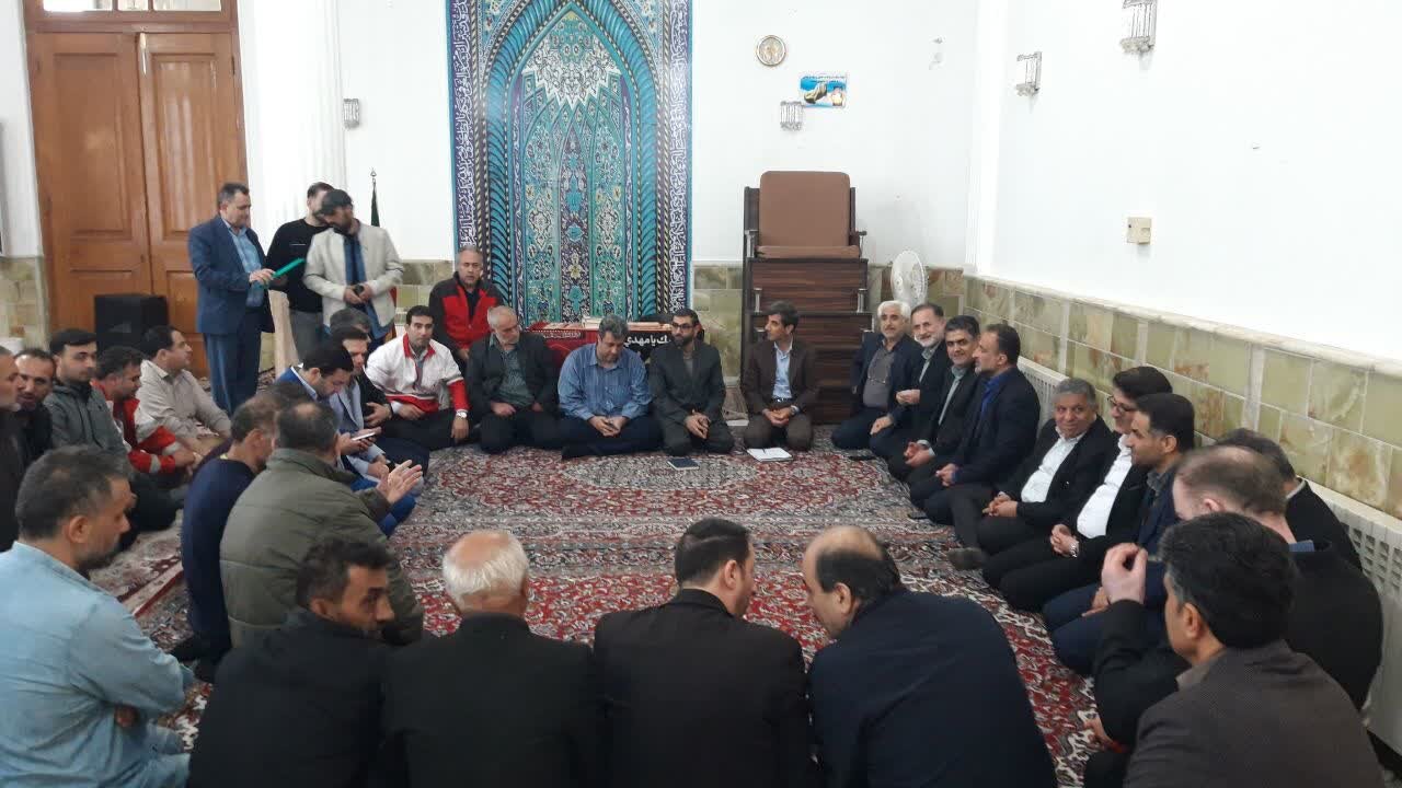 بازدید معاونان بنیاد مسکن از منطقه آسیب دیده امامزاده ابراهیم(ع)