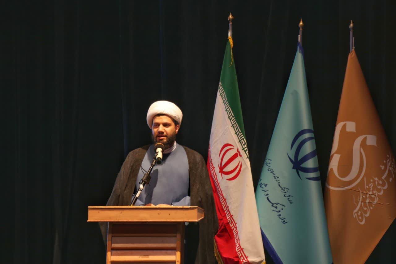 سرود بیانی کوتاه و جذاب برای انتقال پیام است