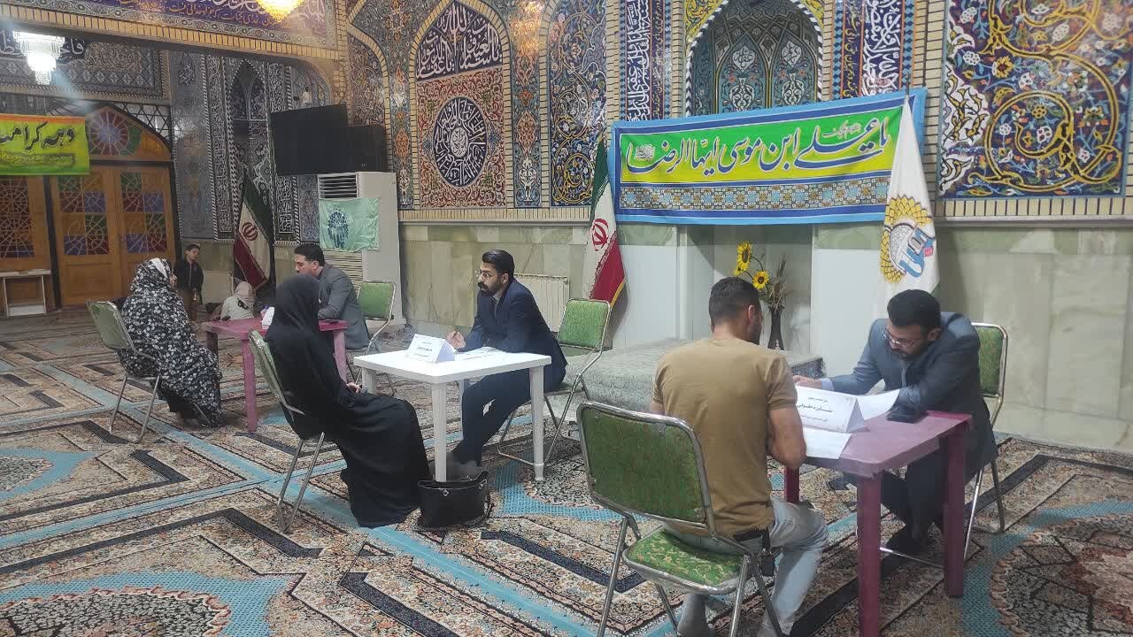 برپایی مشاوره حقوقی کانون خدمت رضوی در آستانه اشرفیه