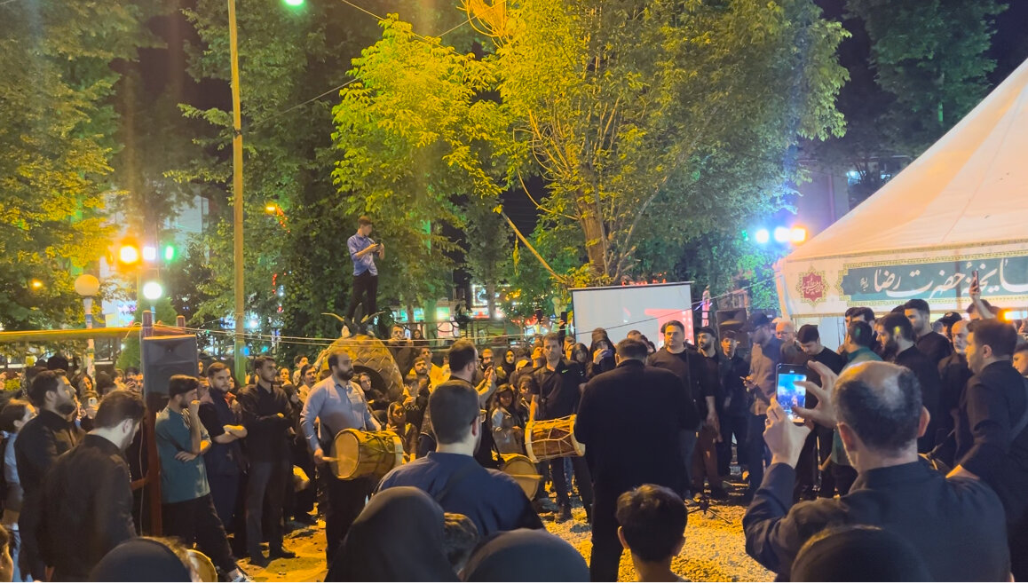 روشن کردن شمع به یاد «شهدای خدمت» در فومن