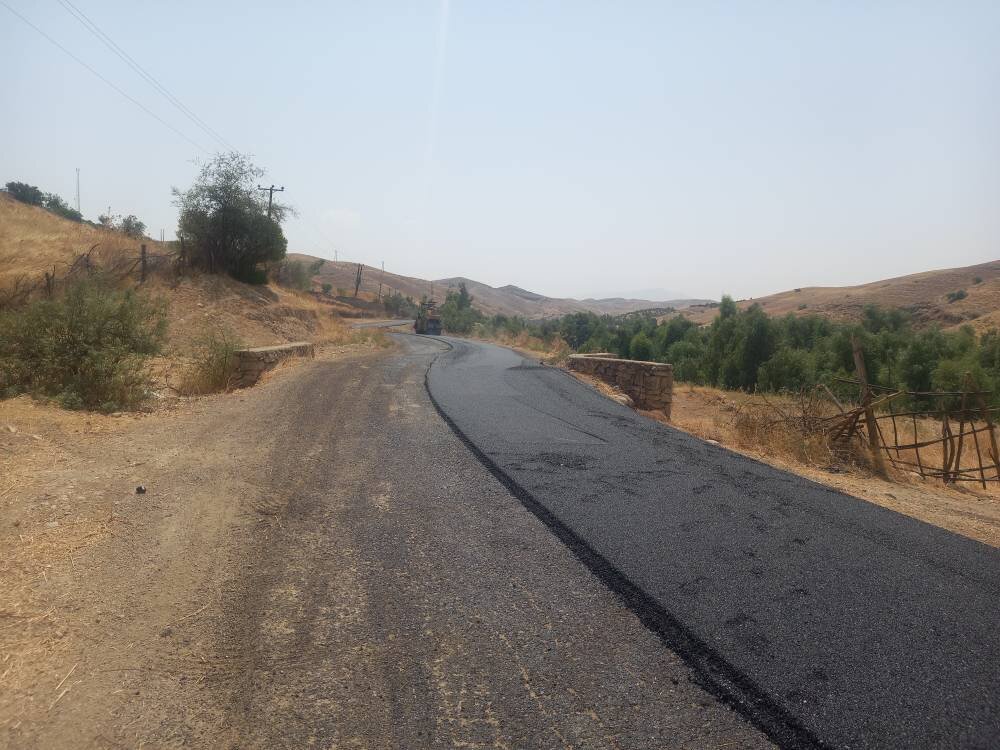 910 روستای گلستان از راه های مناسب بهره مند است