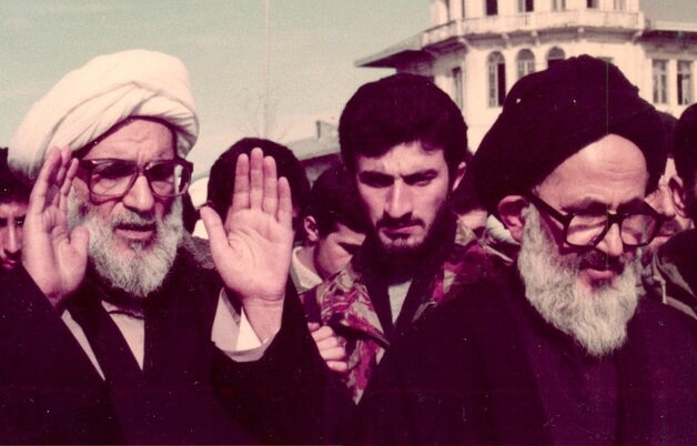تصاویر کمتر دیده شده از آیت الله احسانبخش در جمع رزمندگان سال 62