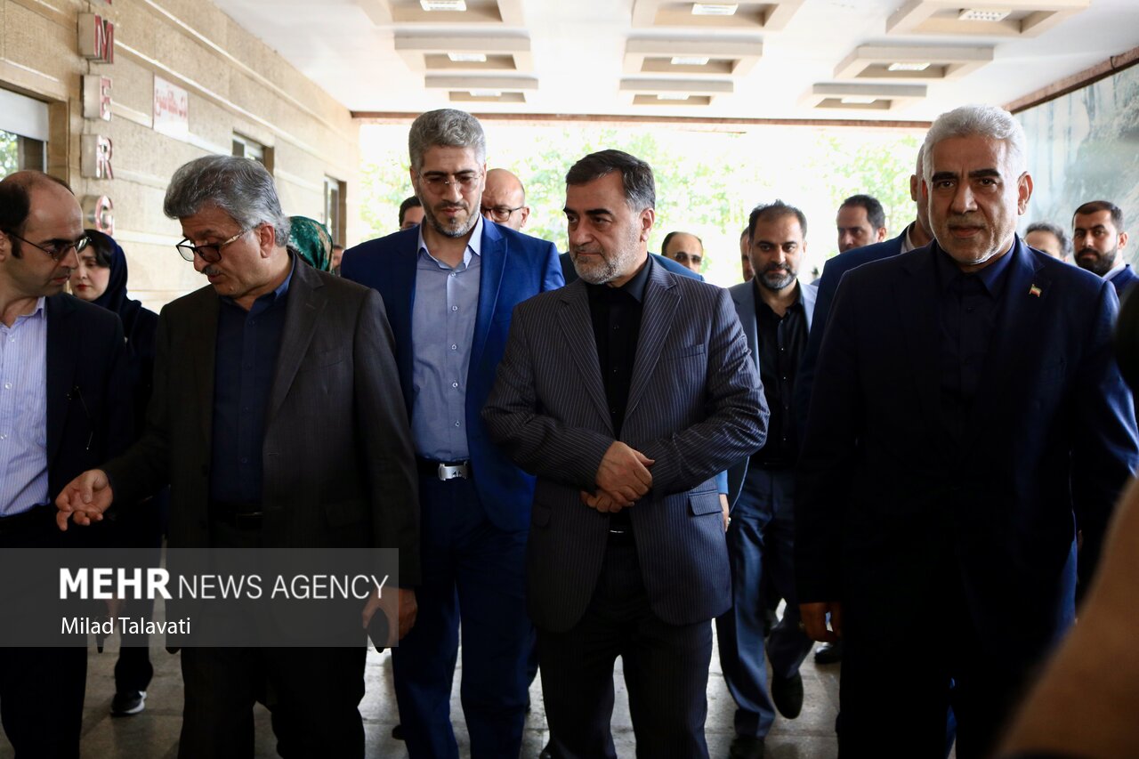 بازدید سرپرست معاونت پارلمانی رییس جمهوری از بیمارستان قائم رشت