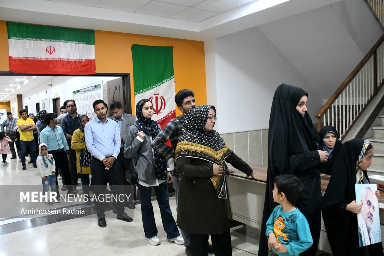 شمارش معکوس برای انتخابی اصلح/ گروه های سیاسی در تب وتاب هستند