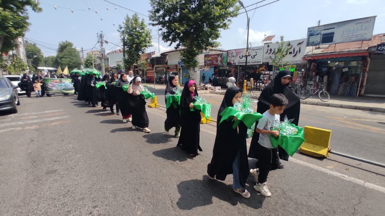 کاروان شادی سفره داران و خنچه بران غدیر در آستانه اشرفیه