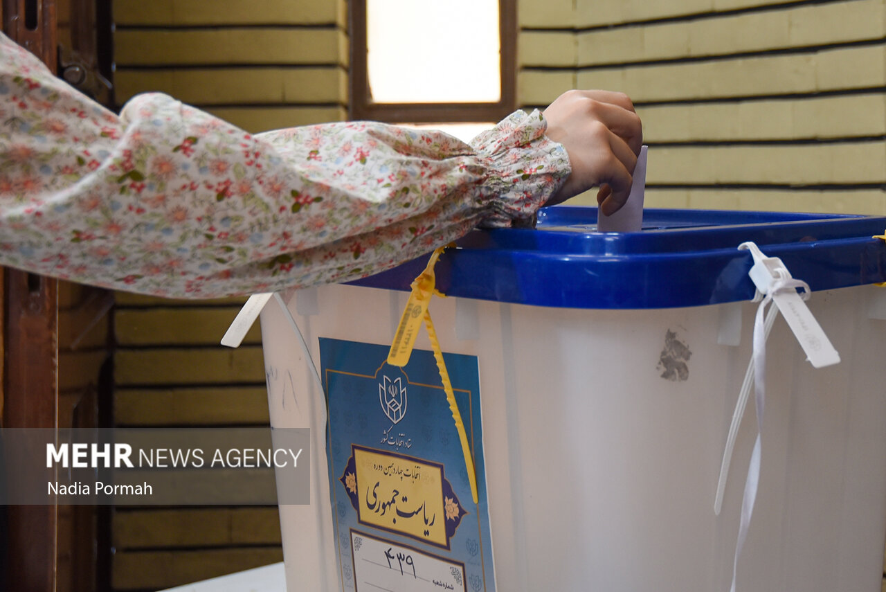 استقبال هنرمندان گلستانی از انتخابات