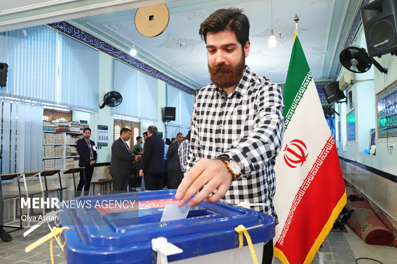 حماسه حضور گرگانی ها در انتخابات ریاست جمهوری 1403