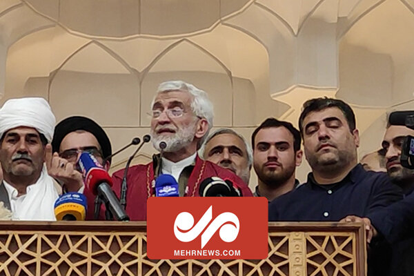 باید تعامل گسترده و سازنده با جهان داشت