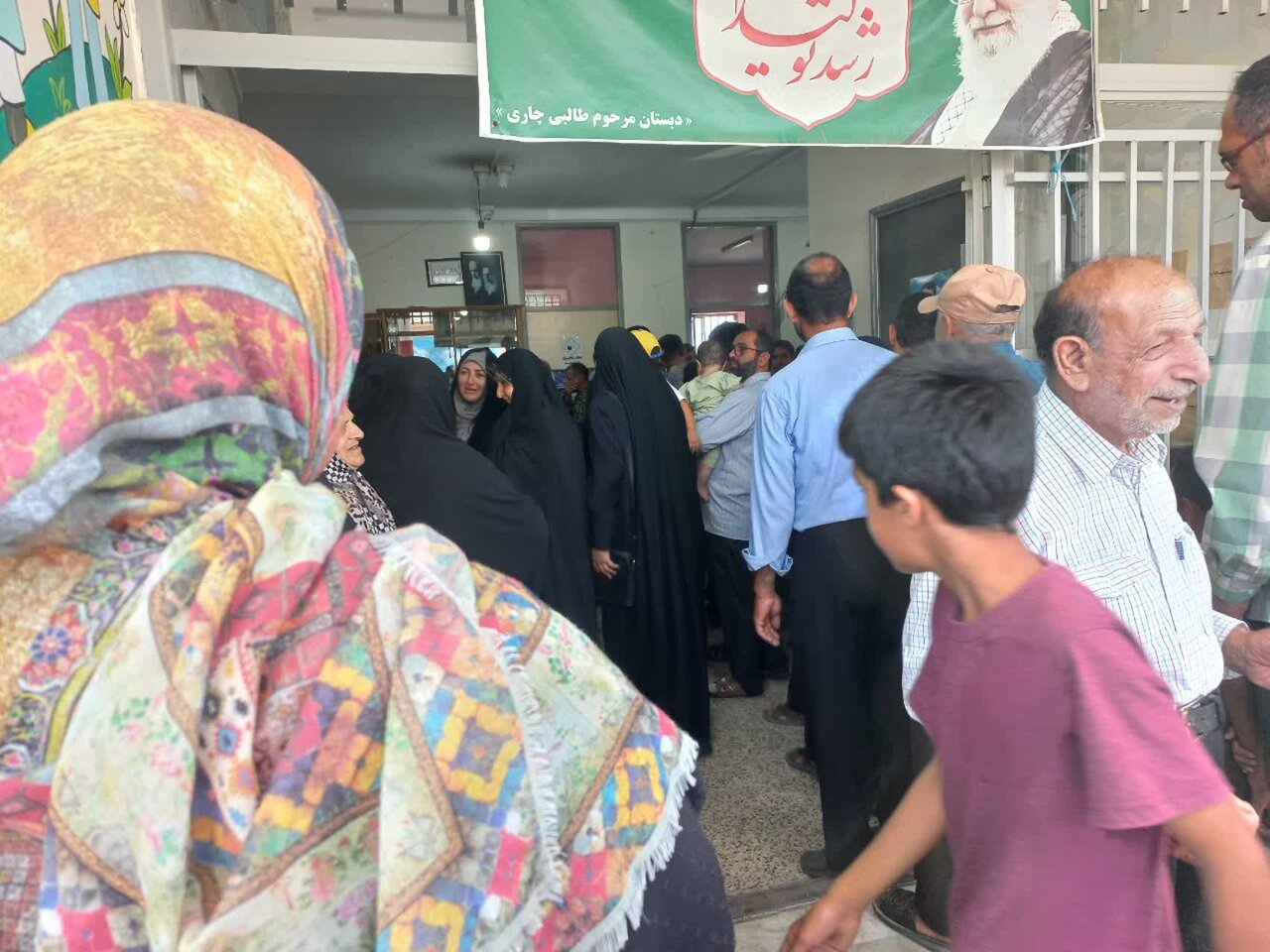 مشارکت رو به بالای مردم ساری در انتخابات