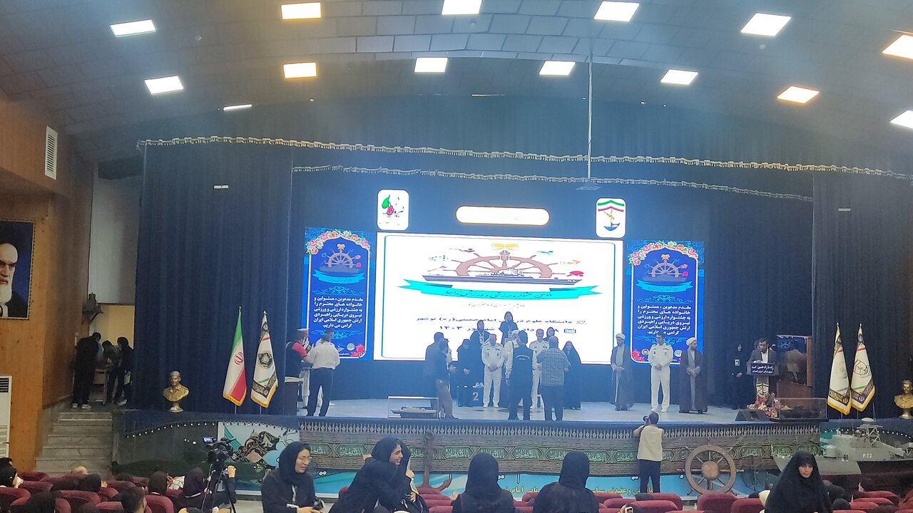 رقابت 300 دختر در جشنواره ورزشی نیروی دریایی