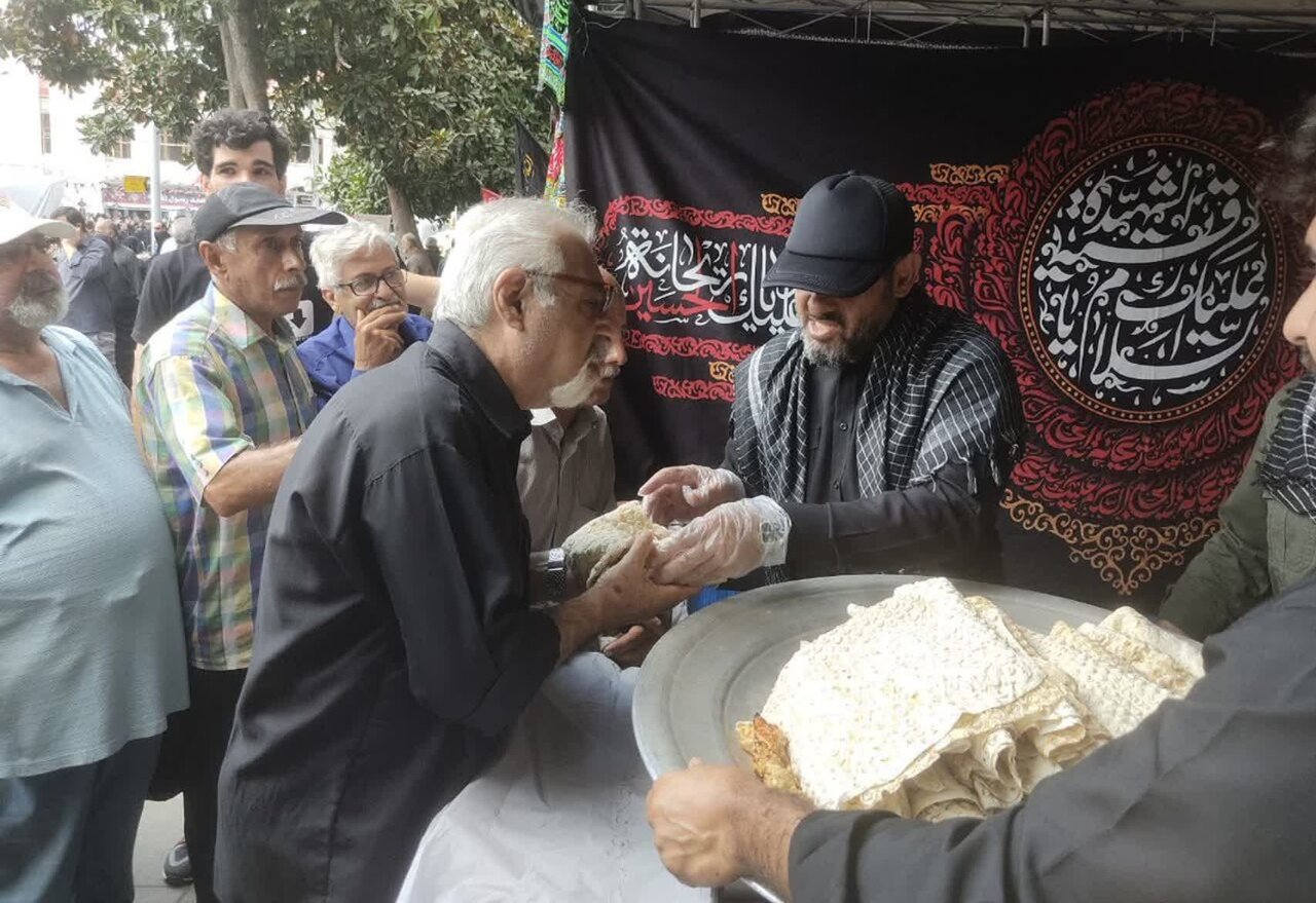 خادمی «سردار دامغانی» در موکب 418 شهید کارگری گیلان در رشت