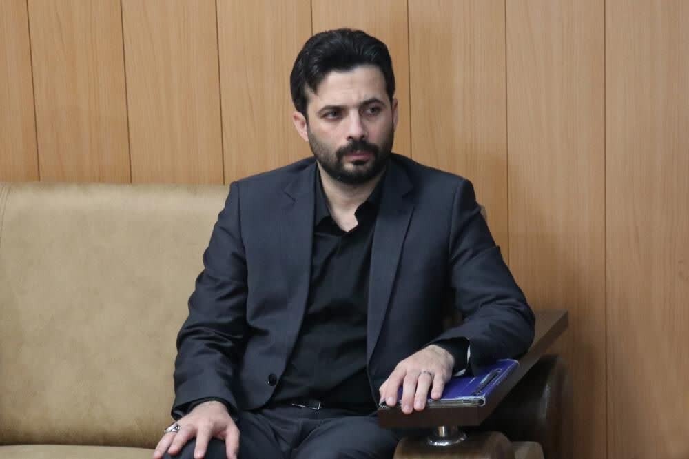 نابینای پشت نوبت دریافت خدمات و تجهیزات در مازندران نداریم