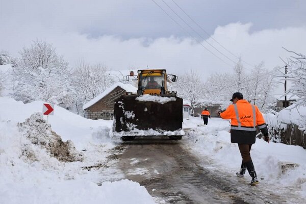 عملیات برف‌روبی 320 کیلومتر از محورهای کوهستانی گلستان