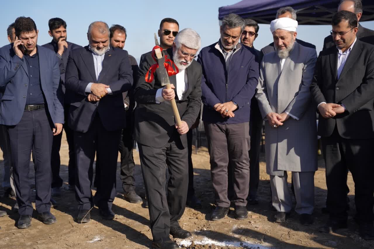 کلنگ‌ آماده‌سازی ساخت سایت 24 هکتاری مسکن گنبد به زمین زده شد