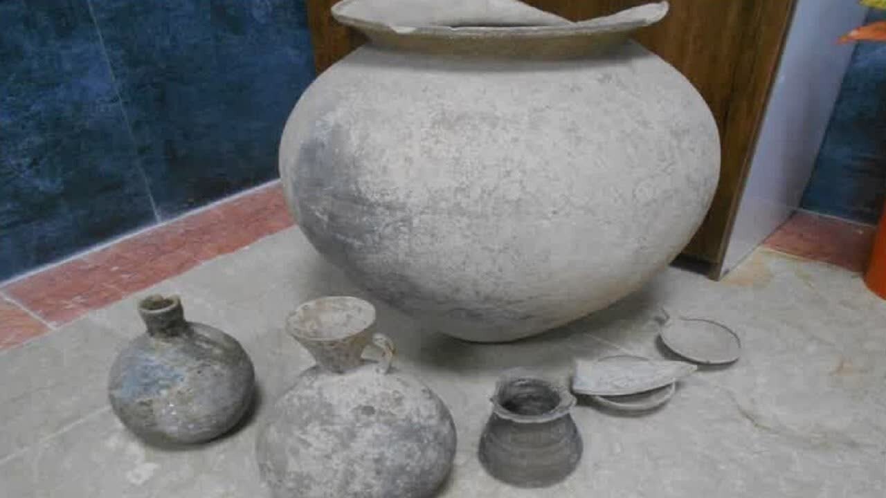 ظروف سفالی 4000 ساله در ساری کشف شد