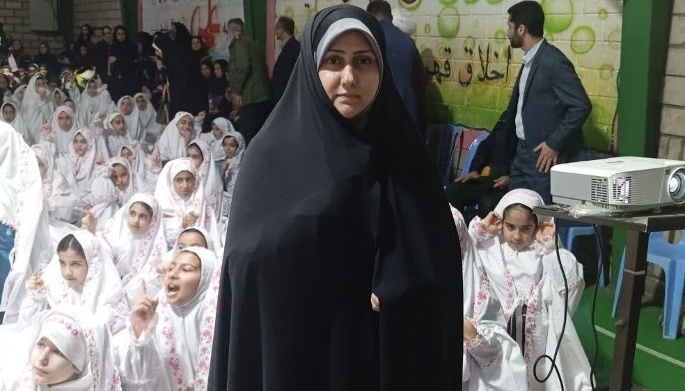 جشن تکلیف 202 دانش آموز دختر در کلاچای برگزار شد