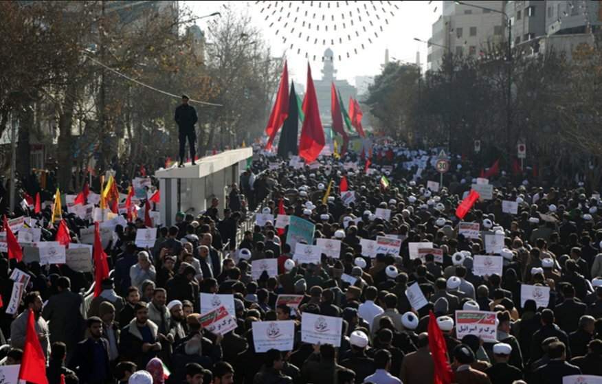 9 دی عهد جاودان ملت ایران با قرآن و ولایت است