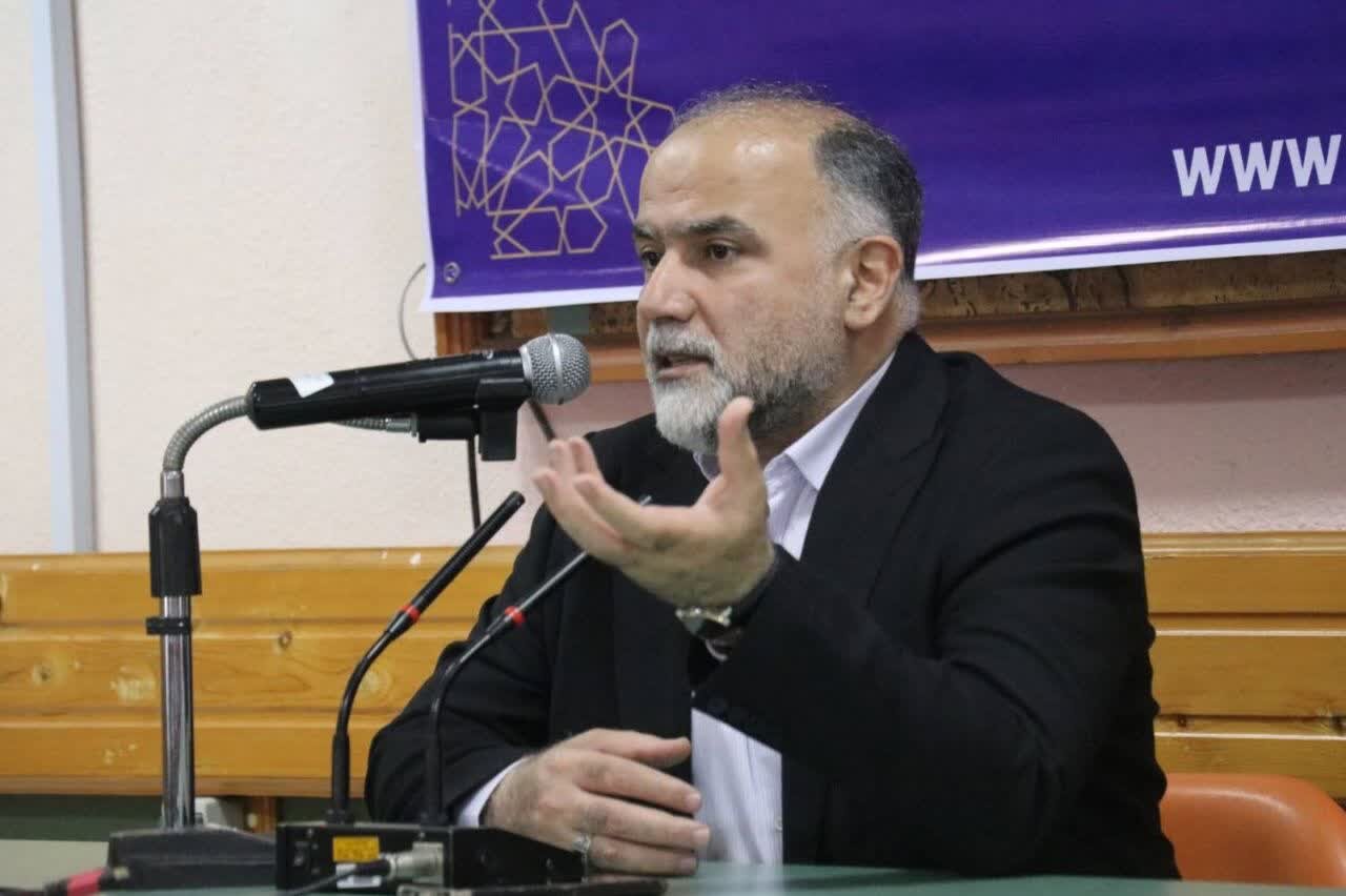 رسانه‌ها با تولید محتوای فاخر آب روی آتش رسانه‌ای دشمن بریزند