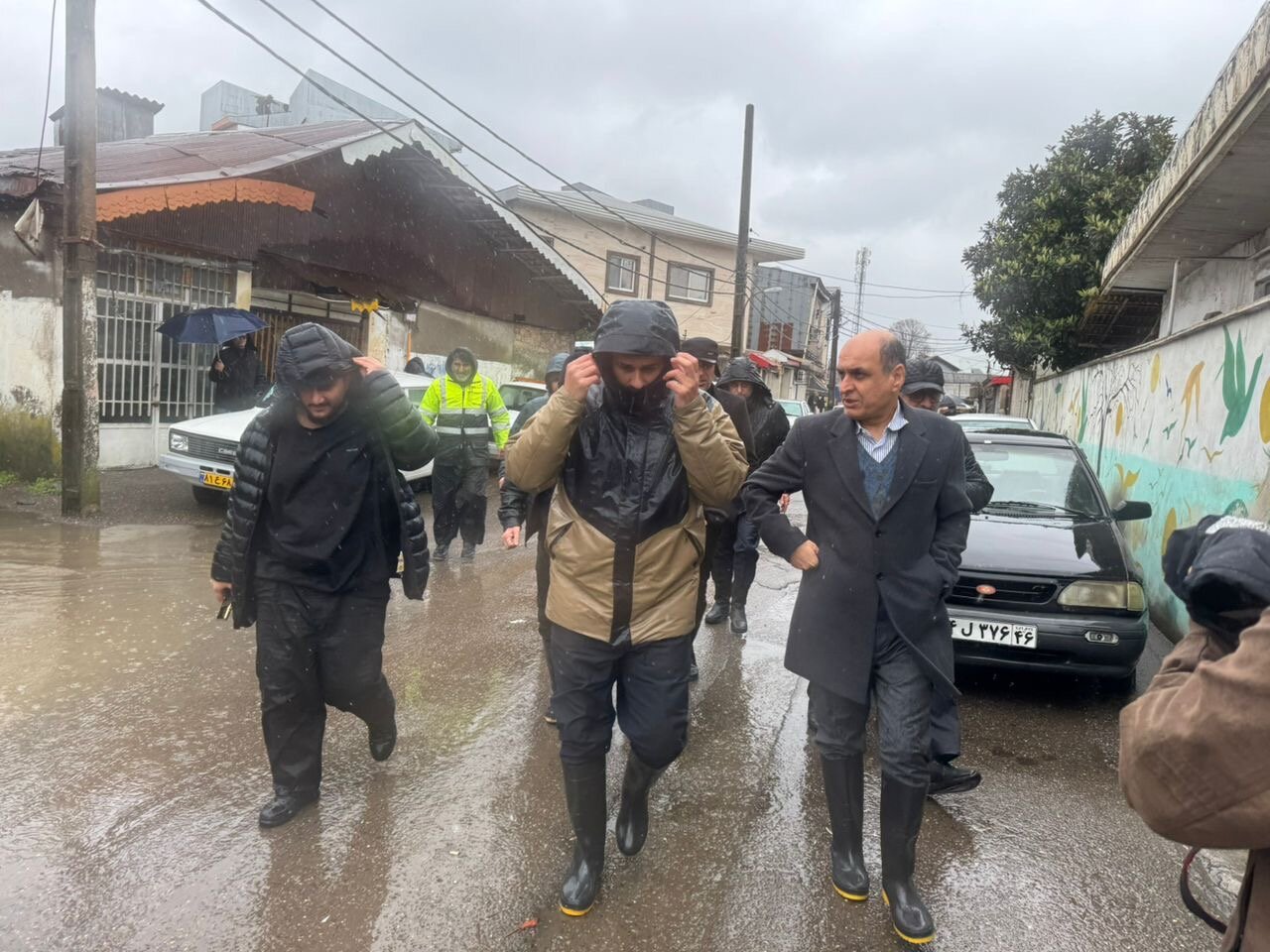 بارندگی کم‌ سابقه 120 میلی‌ متری در رشت؛ مسئولان پای کار هستند
