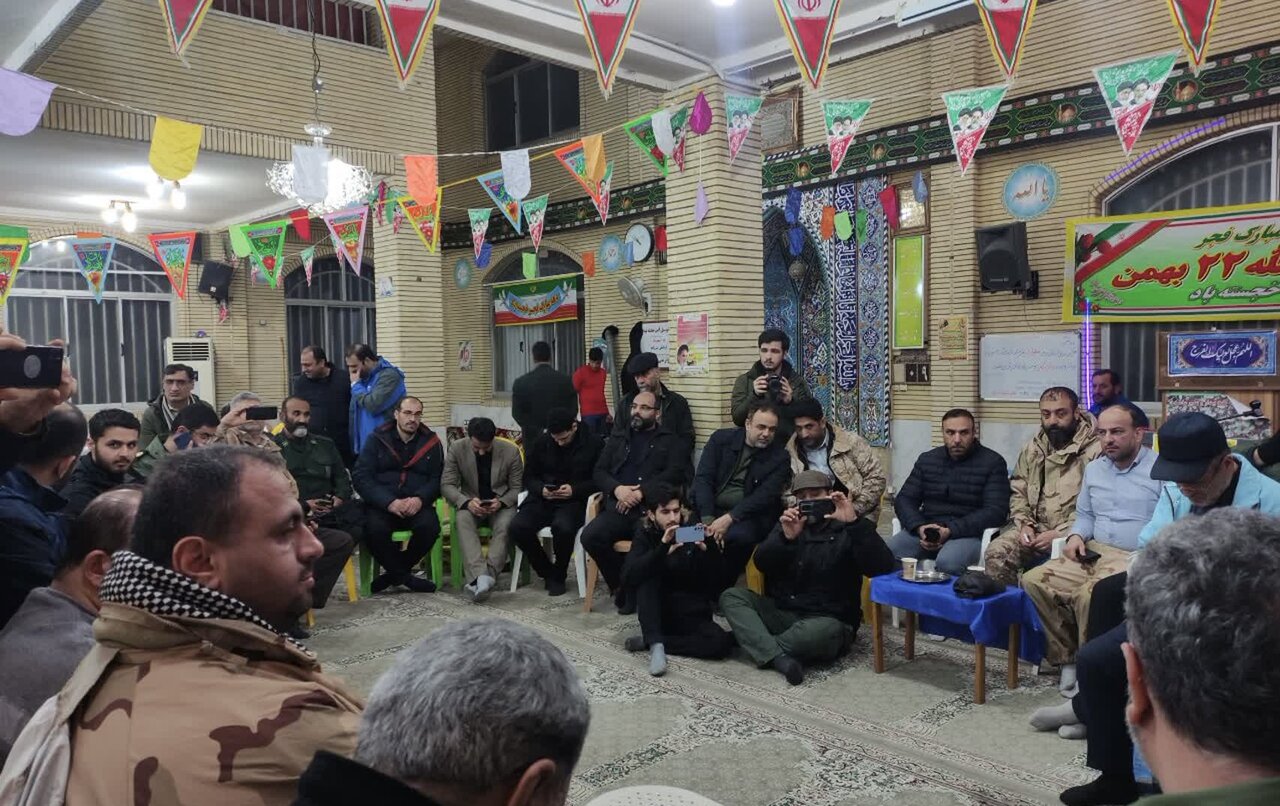 امدادرسانی به کاروان راهیان نور گرفتارشده در برف سوادکوه