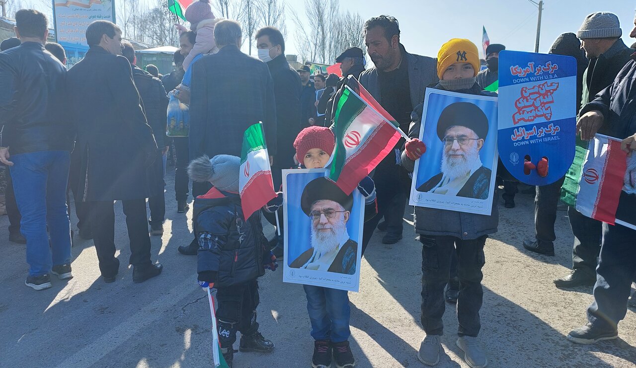 راهپیمایی باشکوه 22 بهمن در تنکابن