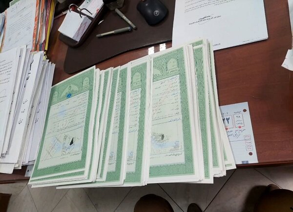 اسناد مالکیت 192 واحد مسکن معلولین آستارایی صادر شد